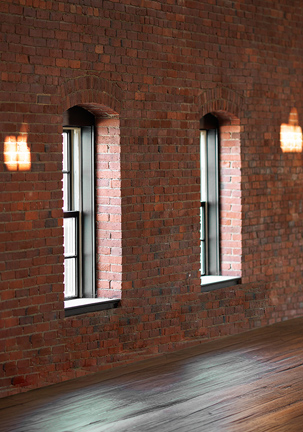 Brick wall wedding venue | TheHawthornNH