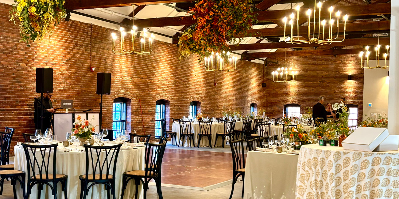 The Hawthorn Wedding Dining Decor