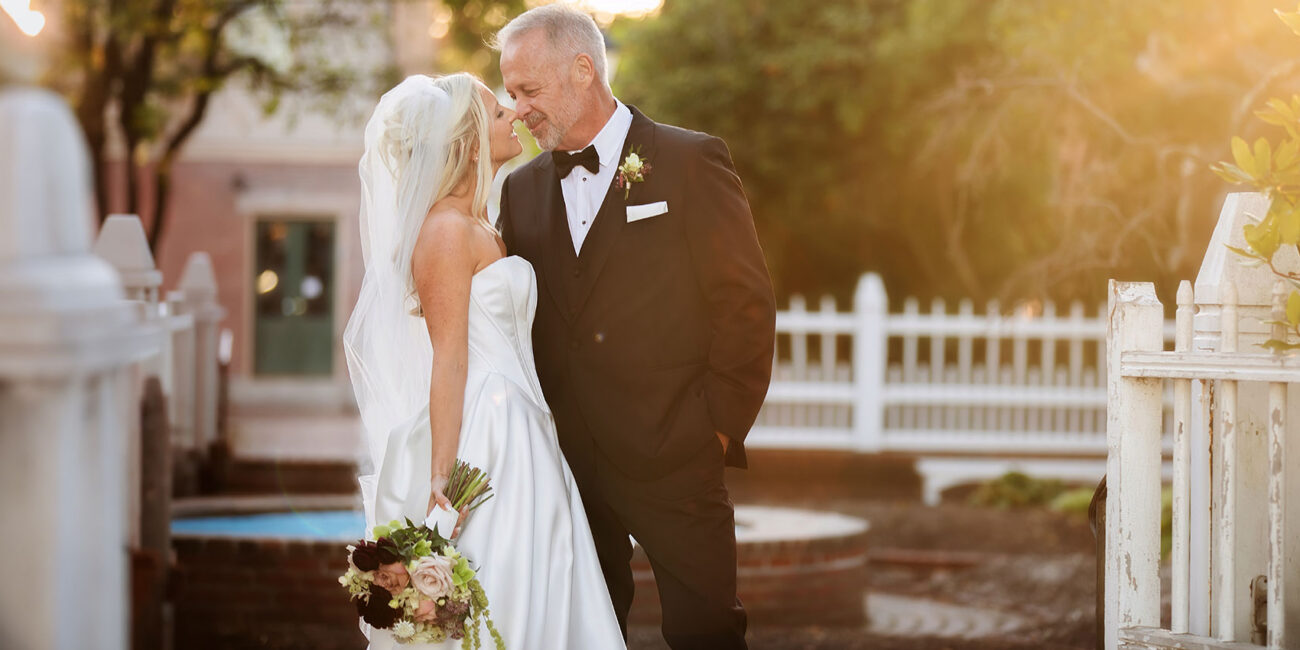Couple in Prescott Park - Portsmouth NH