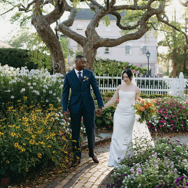Couple in Prescott Park - Portsmouth NH