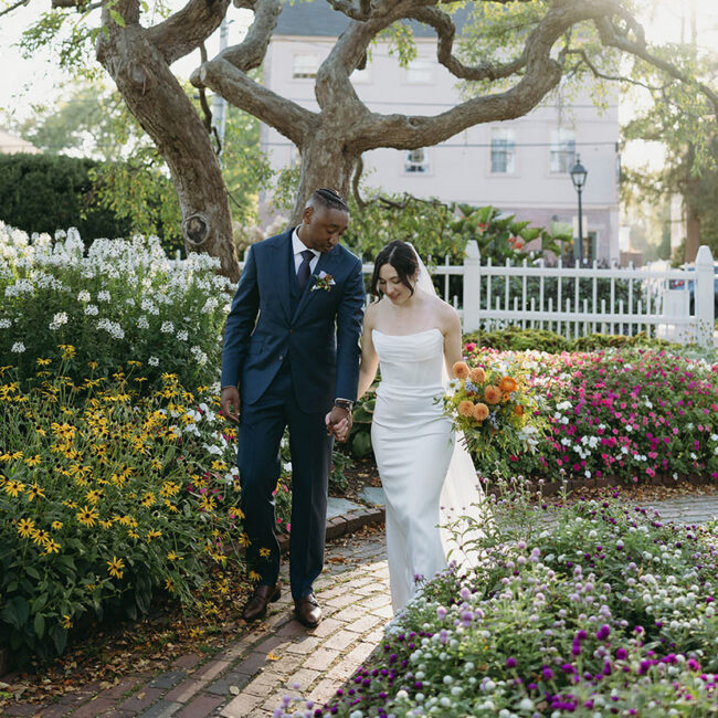 Couple in Prescott Park - Portsmouth NH